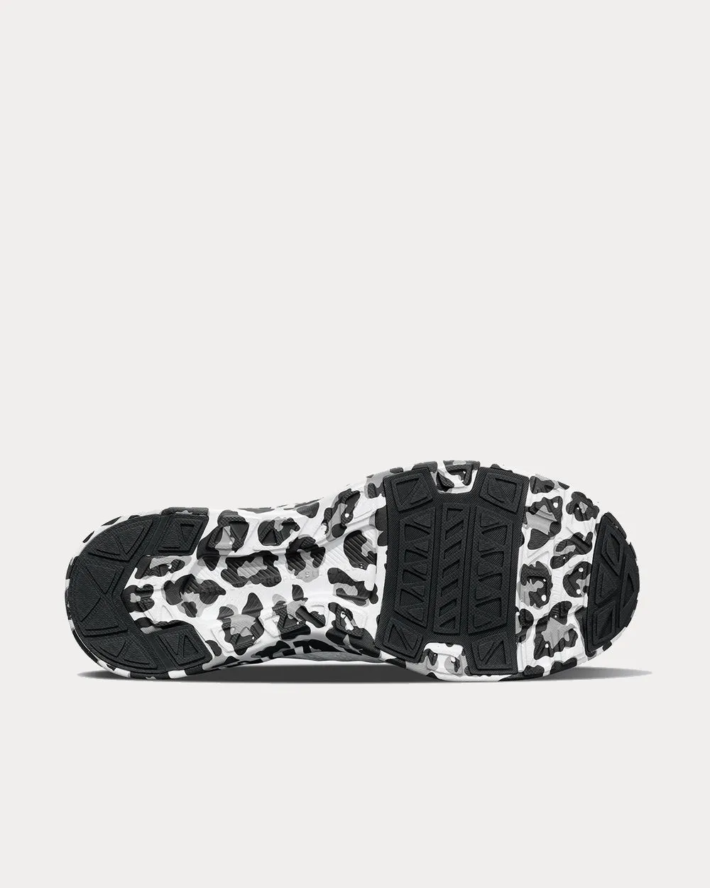 TechLoom Wave White / Leopard Running Shoes